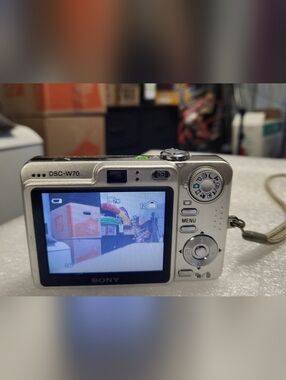 Sony Cyber-shot DSC-W70 Digital Camera 7.2MP 3x Optical Zoom Silver Tested